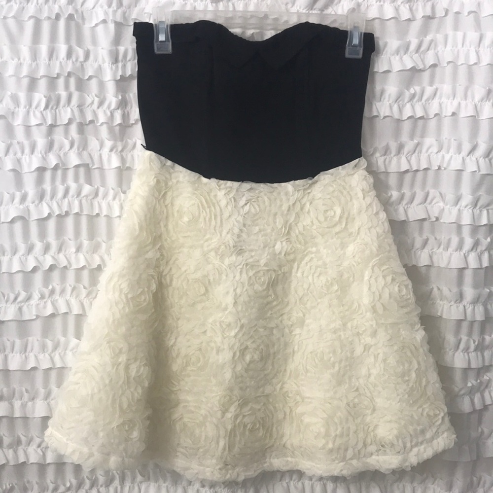 Adorable Strapless Cupcake Dress